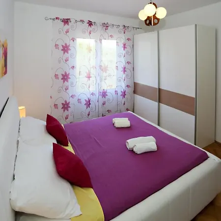 Nena - Two Bedroom