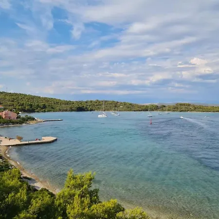 Nena - Two Bedroom Apartmán Ugljan